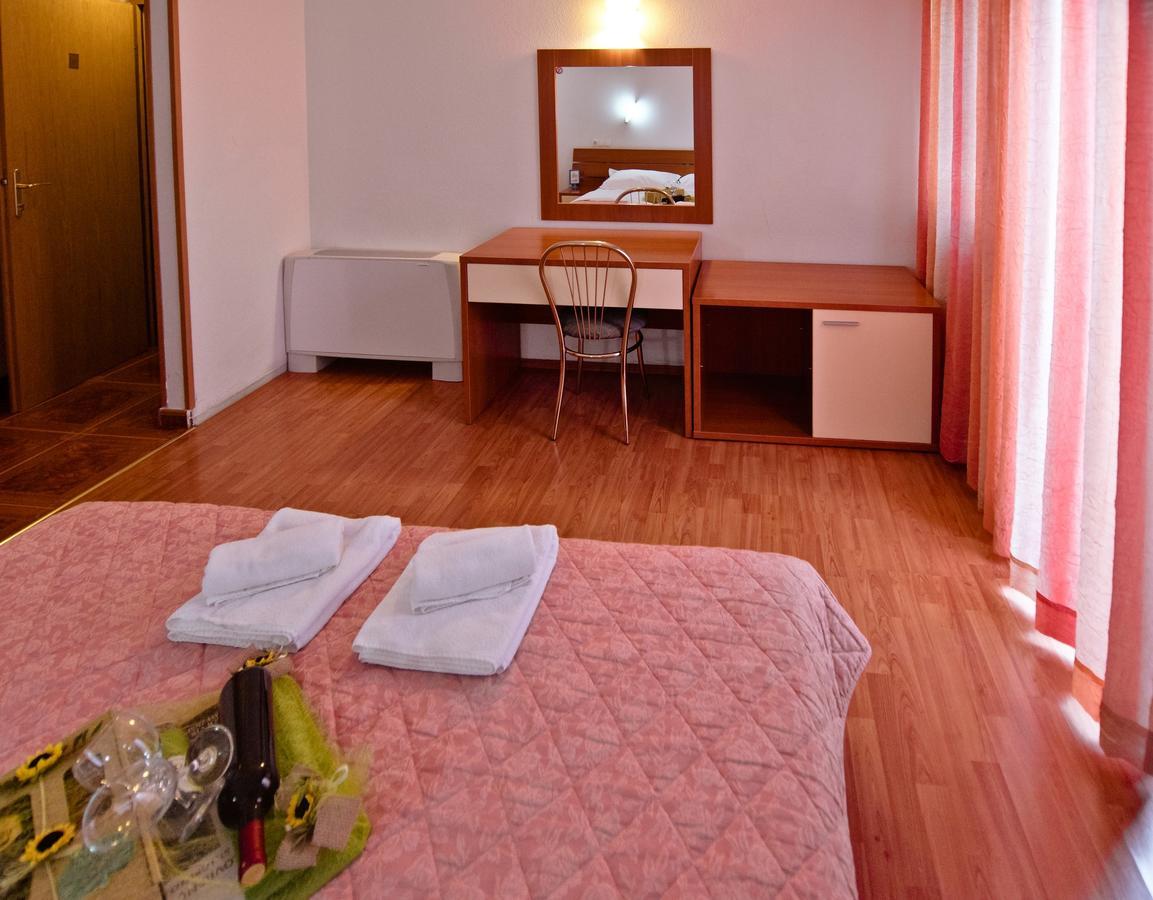 Međugorje Hotel No-1 מראה חיצוני תמונה
